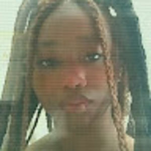 Meet your Posher, Monique